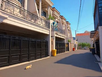 rumah mewah klasik private swiming pool di kebagusan jakarta selatan