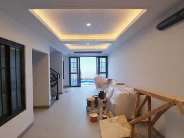 rumah mewah klasik private swiming pool di kebagusan jakarta selatan