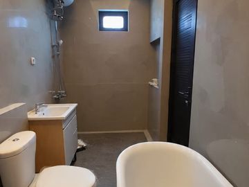 rumah mewah klasik private swiming pool di kebagusan jakarta selatan