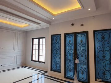 rumah mewah klasik private swiming pool di kebagusan jakarta selatan