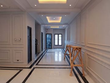 rumah mewah klasik private swiming pool di kebagusan jakarta selatan