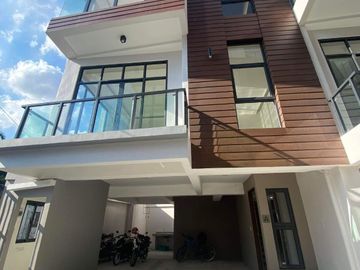 For Sale 3 Storey Modern Townhouse w/ Roofdeck in East Teachers Village, Q.C. KSA