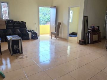 Jual Rumah 3,5 Lantai Kelapa Gading, Luas Bangunan 308 m², Cocok untuk Usaha Kost