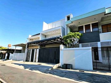 Rumah Mewah Jl. Halmahera Semarang