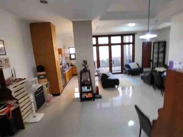 Rumah Mewah Jl. Halmahera Semarang