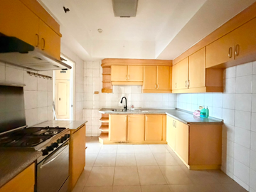 3BR with Parking  Condo Unit FOR LEASE at Valencia Hills, Tower D,  Quezon City