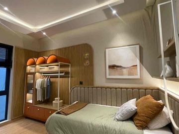 DIJUAL RUMAH MEWAH SMART HOME 3 LANTAI DI SOUTH TRESIOR METLAND PURI