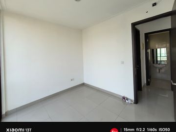 Disewakan Rumah Milenial PIK 2  Uk 4,5x10 Kosongan Siap Huni. Jakarta Utara
