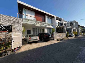 Rumah 2 Lantai di Lokasi Premium Jl. Laksamana Renon Denpasar