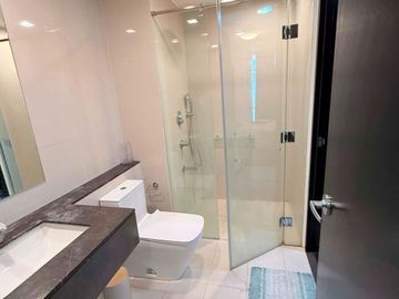 West Gallery Place | High-Floor 1BR Unit 38E | 65 sqm | With Parking | ₱110K