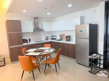 West Gallery Place | High-Floor 1BR Unit 38E | 65 sqm | With Parking | ₱110K