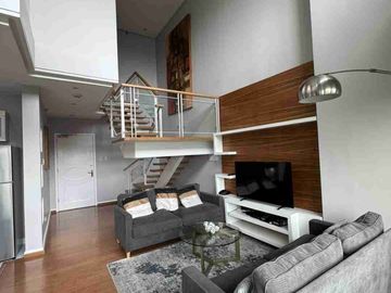 Luxury 2 Bedrooms in One Rockwell East - 112 sqm