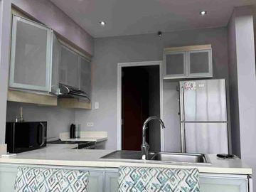 Luxury 2 Bedrooms in One Rockwell East - 112 sqm
