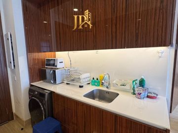 Disewakan Apartemen South Hills - 2 Bedrooms Luas 74 M2, Fully Comfortable Living Jakarta Selatan