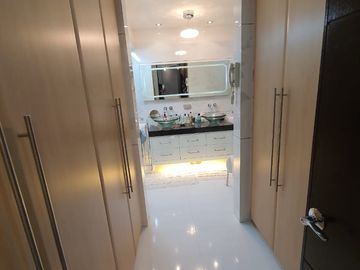 One McKinley Place | 3BR Unit | 186 sqm | 2 Parking Slots | ₱238K