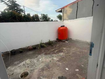 dijual perumahan papa mama resident 
tipe 80
luas tanah 96m2
2kamar tidur
3kamar mandi
harga 1.2m nego
bonus 2biji ac