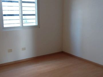 CASA EN RENTA - PUERTA DE HIERRO (PEDREGAL SUR)