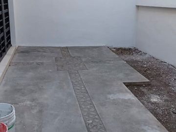 CASA EN RENTA - PUERTA DE HIERRO (PEDREGAL SUR)