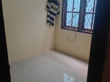 Dijual Cepat Rumah Standar, Komplek Bebas Banjir, Strategis, Kelapa Gading