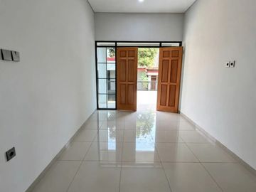 dijual rumah 1 lantai siap huni