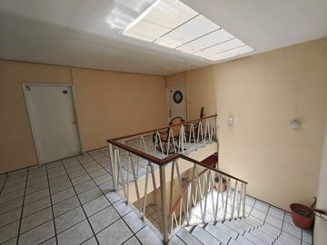 Se vende edificio en Arcos Sur