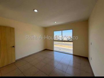 RENTA | Casa en el Mirador, Querétaro | casa de autor | Roof garden | plazas comerciales y escuelas cerca.