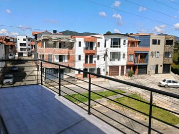 se arrienda casa de 110m²