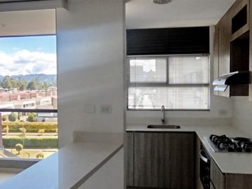 Se renta apartamento de 78m²