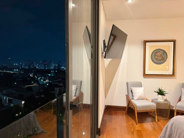 Puerta Las Lomas departamento de lujo 3 recámaras más cuarto de servicio, Piso 8