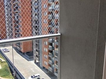 se arrienda apartamento de 64m²