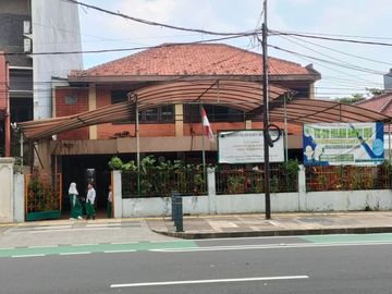 lokasi properti ini sangat strategis incaran para investor atau pengusaha, peilik langsung jadi mudah transaksinya