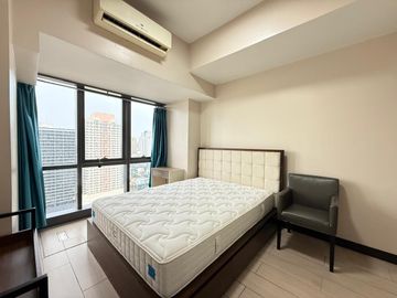 Rare High-Floor 82.6 SQM 3BR with Balcony & Bay View For Sale at Greenbelt Hamilton 1, Legazpi Village, Makati