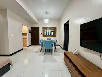 Rare High-Floor 82.6 SQM 3BR with Balcony & Bay View For Sale at Greenbelt Hamilton 1, Legazpi Village, Makati