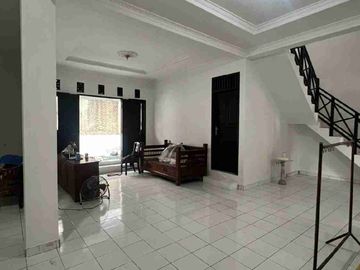 Di Jual Rumah Siap Huni di Villa Japos Ciledug Tangerang