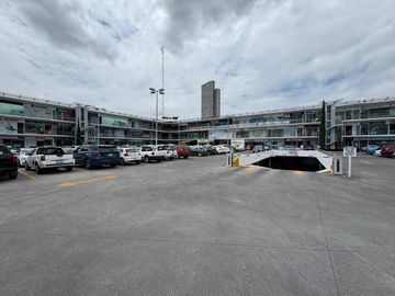 SE RENTA LOCAL COMERCIAL PLAZA SAN JOSE VISTA HERMOSA