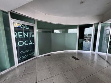 SE RENTA LOCAL COMERCIAL PLAZA SAN JOSE VISTA HERMOSA