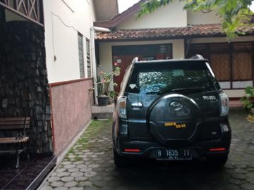 Dijual Rumah Siap Pakai Strategis  Lokasi Kotagede,Yogyakarta Luas 850m2
