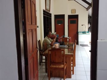 Dijual Rumah Siap Pakai Strategis  Lokasi Kotagede,Yogyakarta Luas 850m2