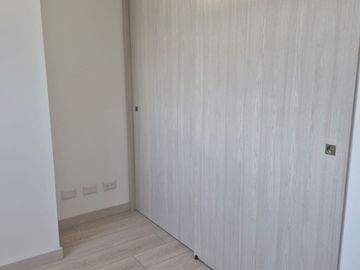 Arriendo apartamento las Vegas - Medellín