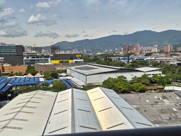 Arriendo apartamento las Vegas - Medellín