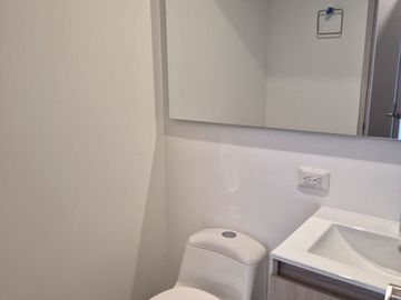 Arriendo apartamento las Vegas - Medellín