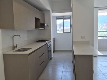 Arriendo apartamento las Vegas - Medellín