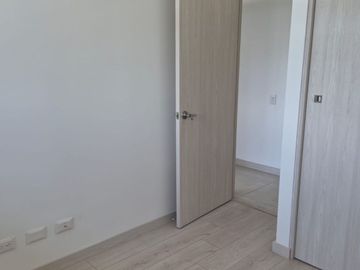 Arriendo apartamento las Vegas - Medellín