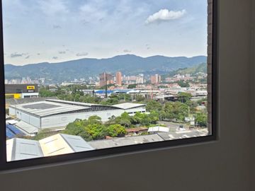 Arriendo apartamento las Vegas - Medellín