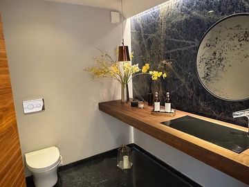 Venta de casa sola, inteligente y moderna con caseta