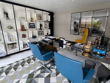 Venta de casa sola, inteligente y moderna con caseta