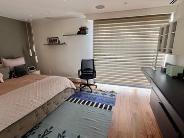 Venta de casa sola, inteligente y moderna con caseta