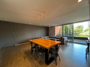 Apartamento en Venta en Los Parra, Poblado Medellín Antioquia