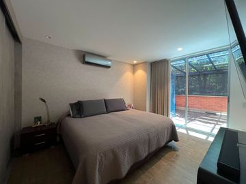 Apartamento en Venta en Los Parra, Poblado Medellín Antioquia
