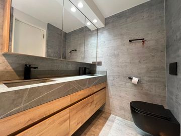 Apartamento en Venta en Los Parra, Poblado Medellín Antioquia